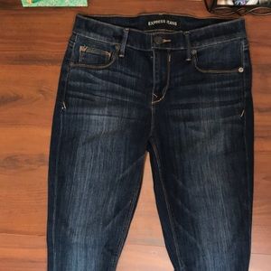Express Jeans— Size 8 Mid-Rise Leggings